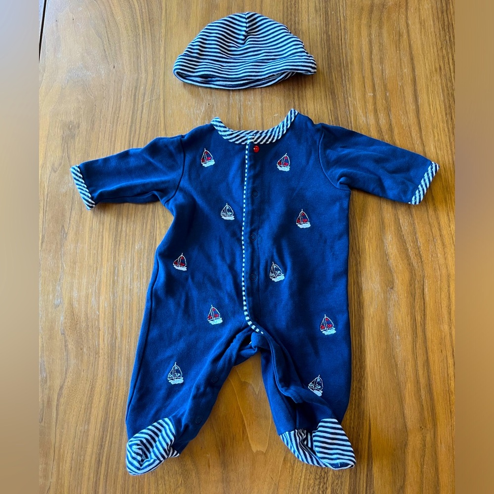 Perfect Condition Newborn Onesie + Hat